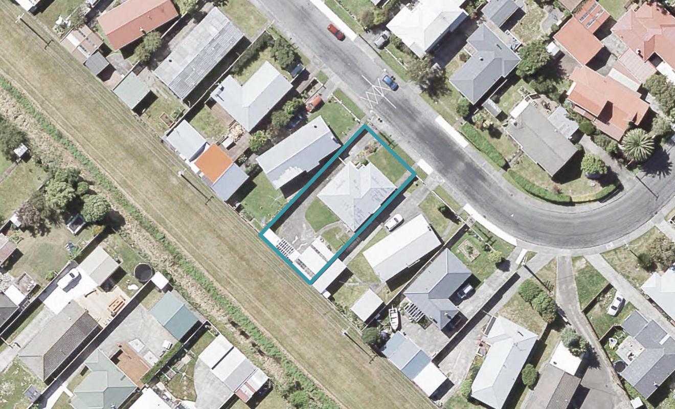 19 Karamu Crescent, Wainuiomata, Lower Hutt - Carousel 1