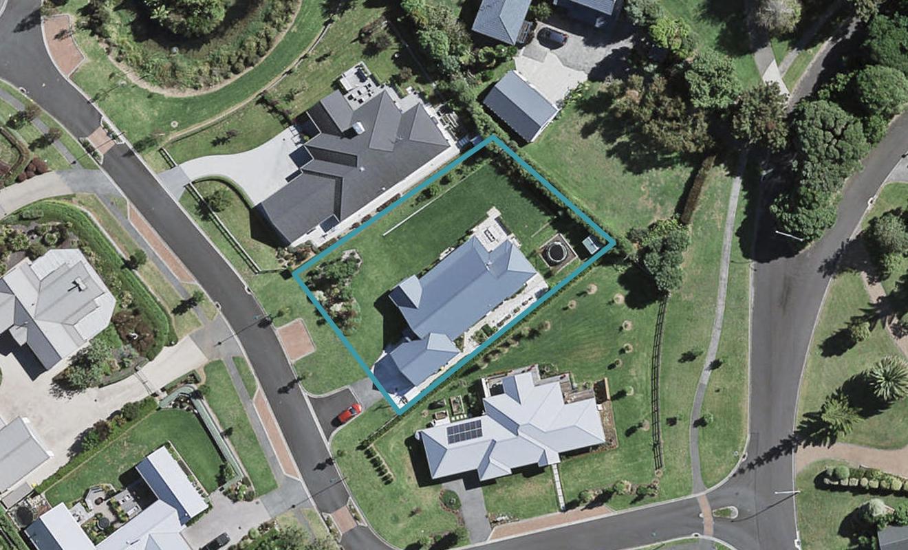 4 Mahoe Glade, Patumahoe, Pukekohe - Carousel 1