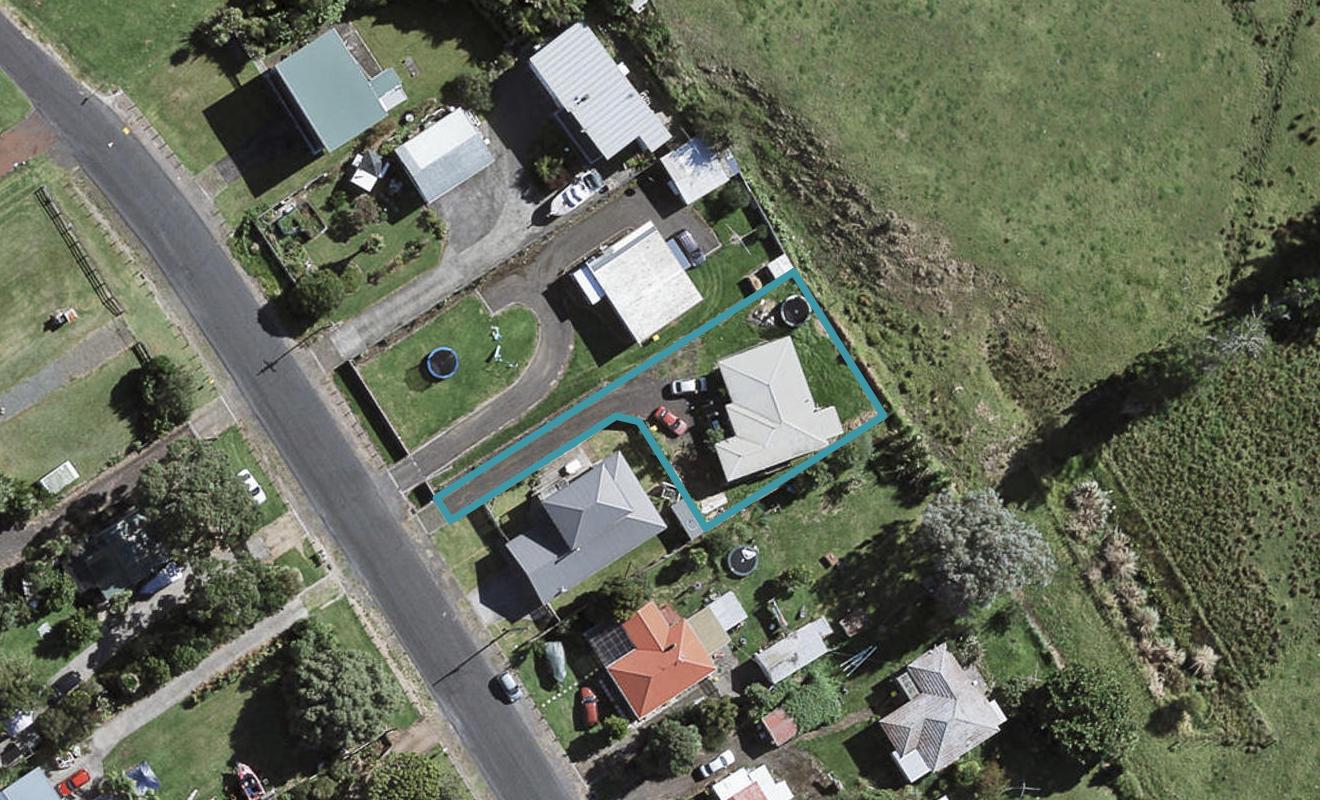 32 Ronald Avenue, Waiuku - Carousel 1