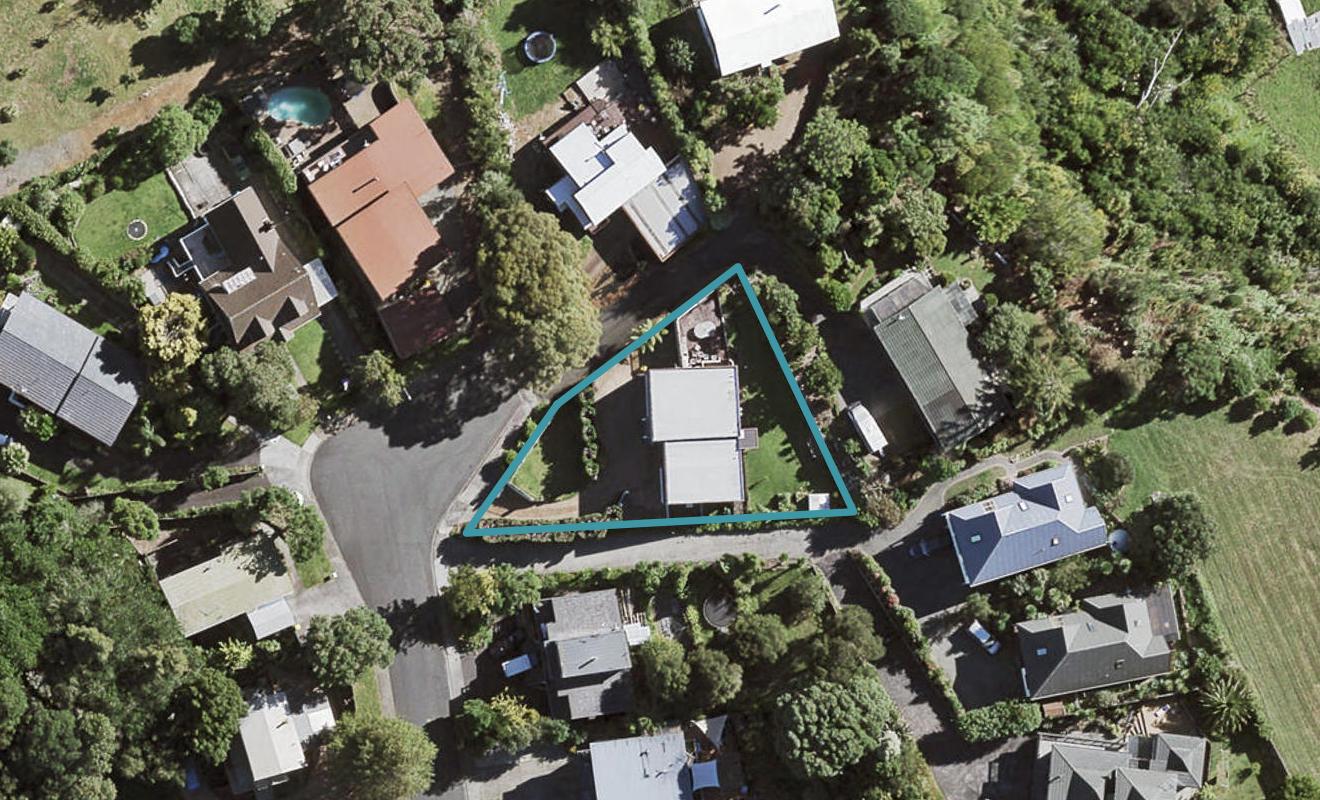 13 Margan Place, Red Hill, Papakura - Carousel 1