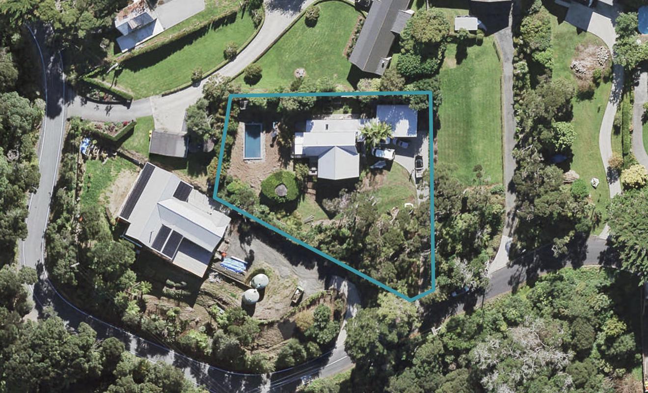 7 Ngarahana Avenue, Paremoremo, Auckland - Carousel 1