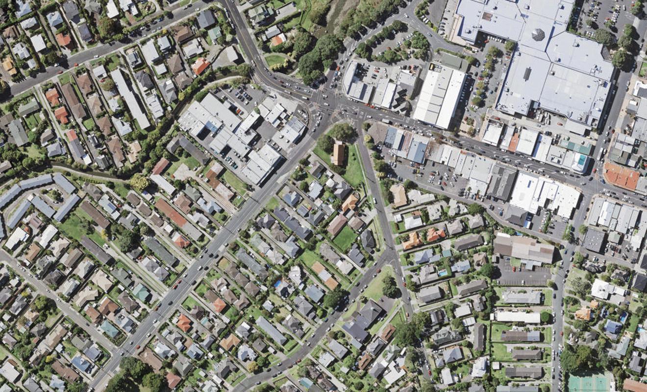 6/6 Shakespeare Road, Milford, Auckland - Carousel 1