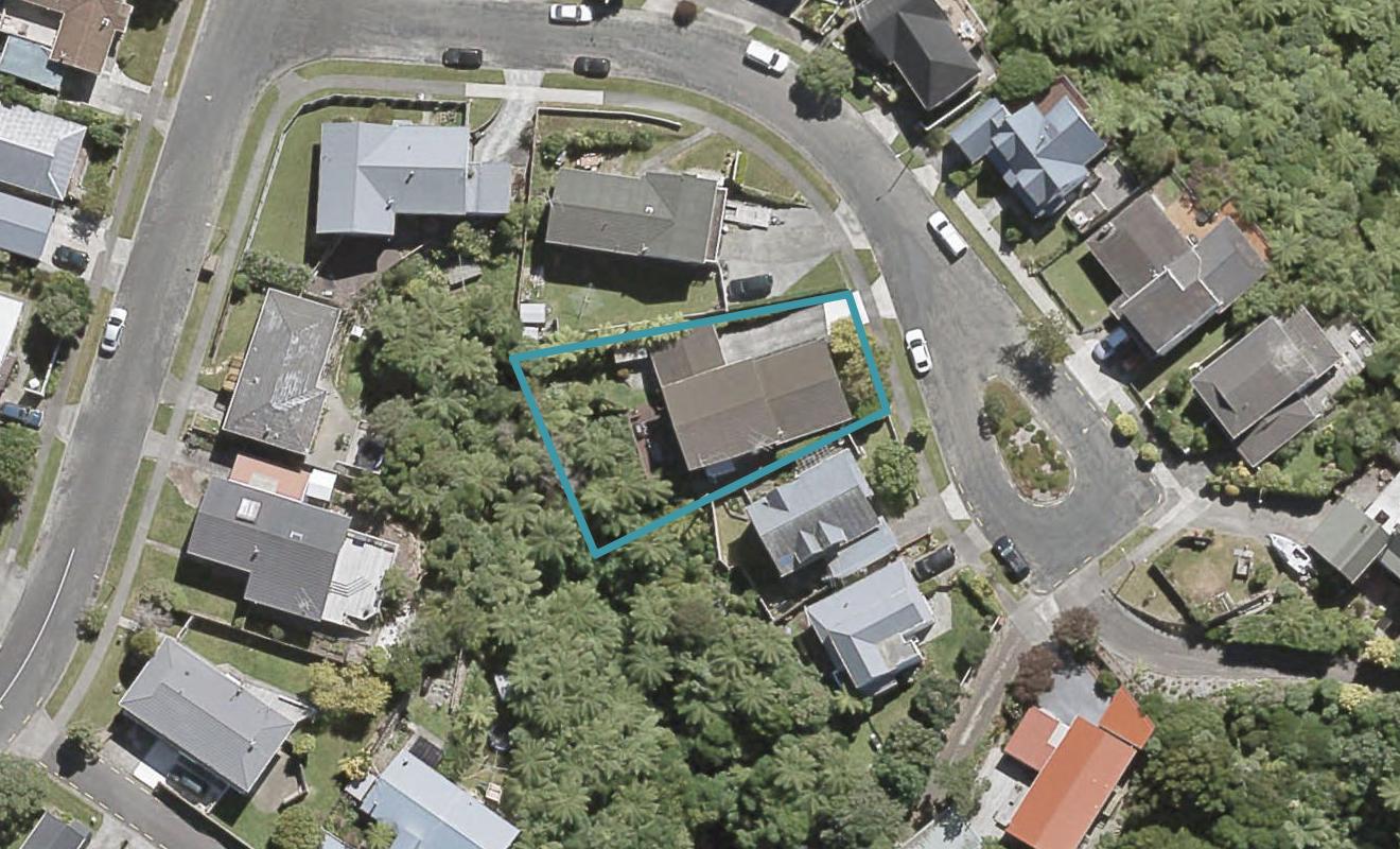 6 Lone Tree Grove, Kelson, Lower Hutt - Carousel 1