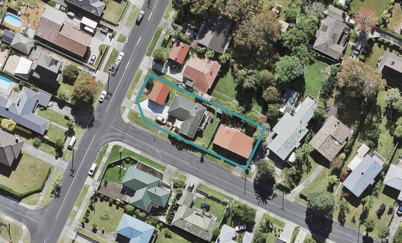 2A Valron Road, Te Atatu South, Auckland - Carousel 1
