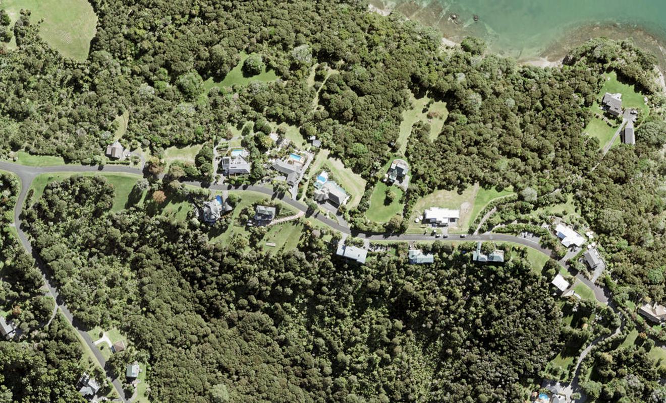 19 Puriri Place, Sandspit, Warkworth - Carousel 1