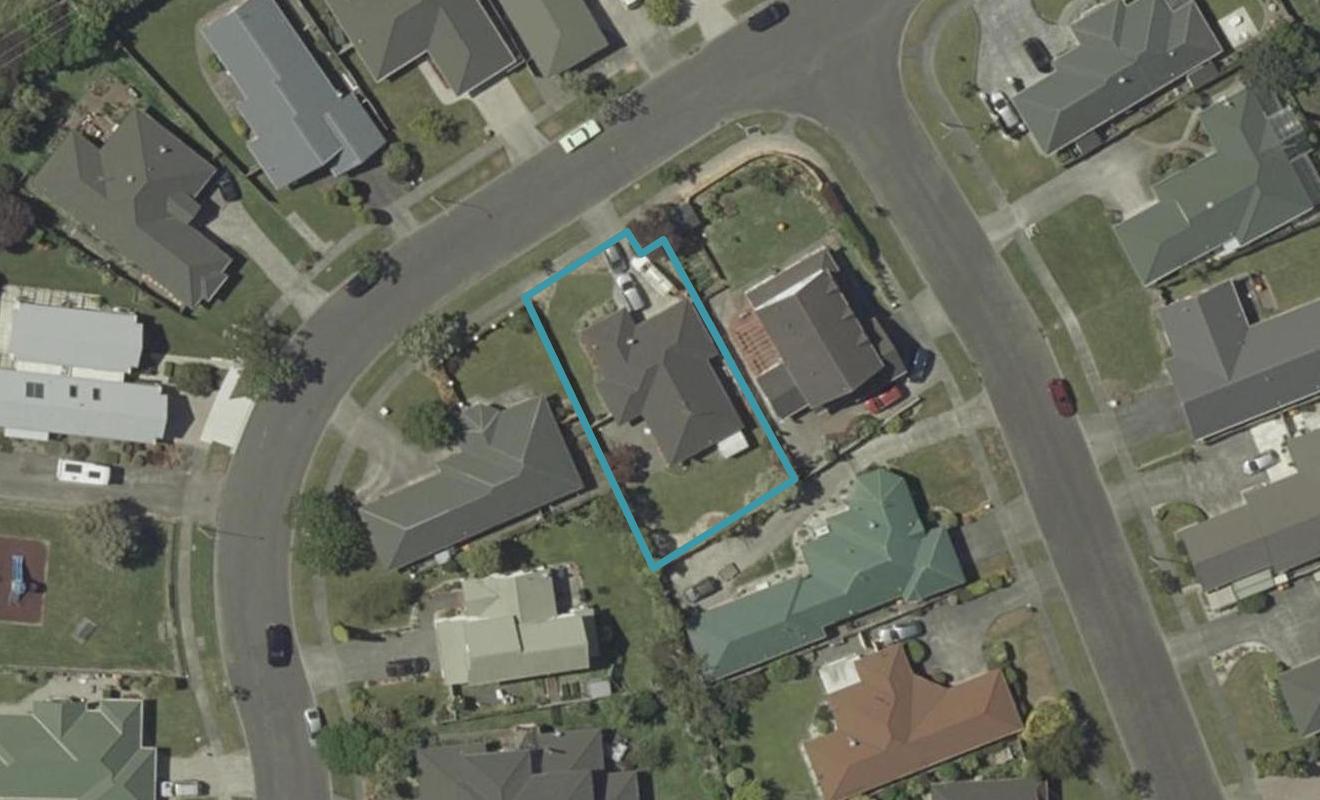 11 Royal Oak Drive, Kelvin Grove, Palmerston North - Carousel 1