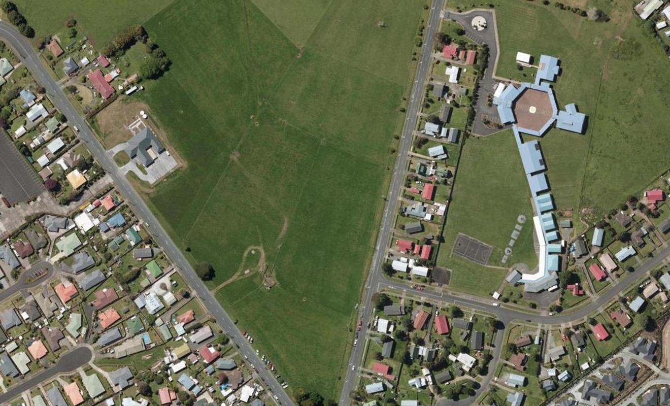 4 Tupeia Lane, Tikipunga, Whangarei - Carousel 1