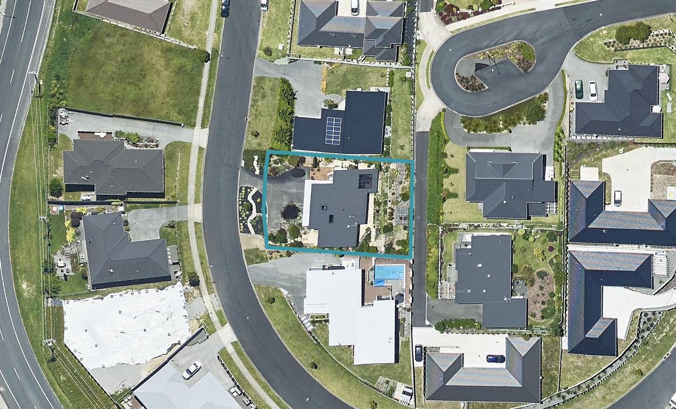 15 Utopia Park Heights, Welcome Bay, Tauranga - Carousel 1