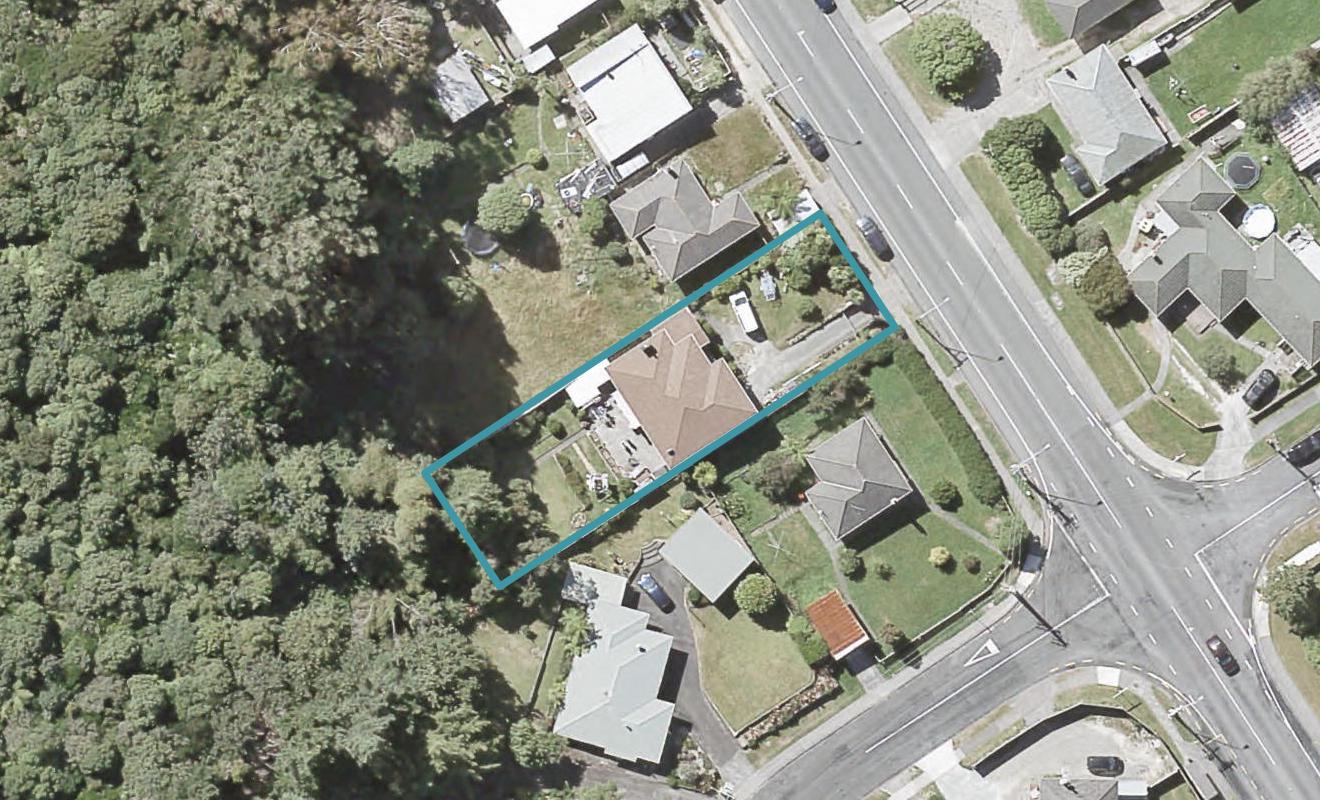 30 Main Road, Wainuiomata, Lower Hutt - Carousel 1