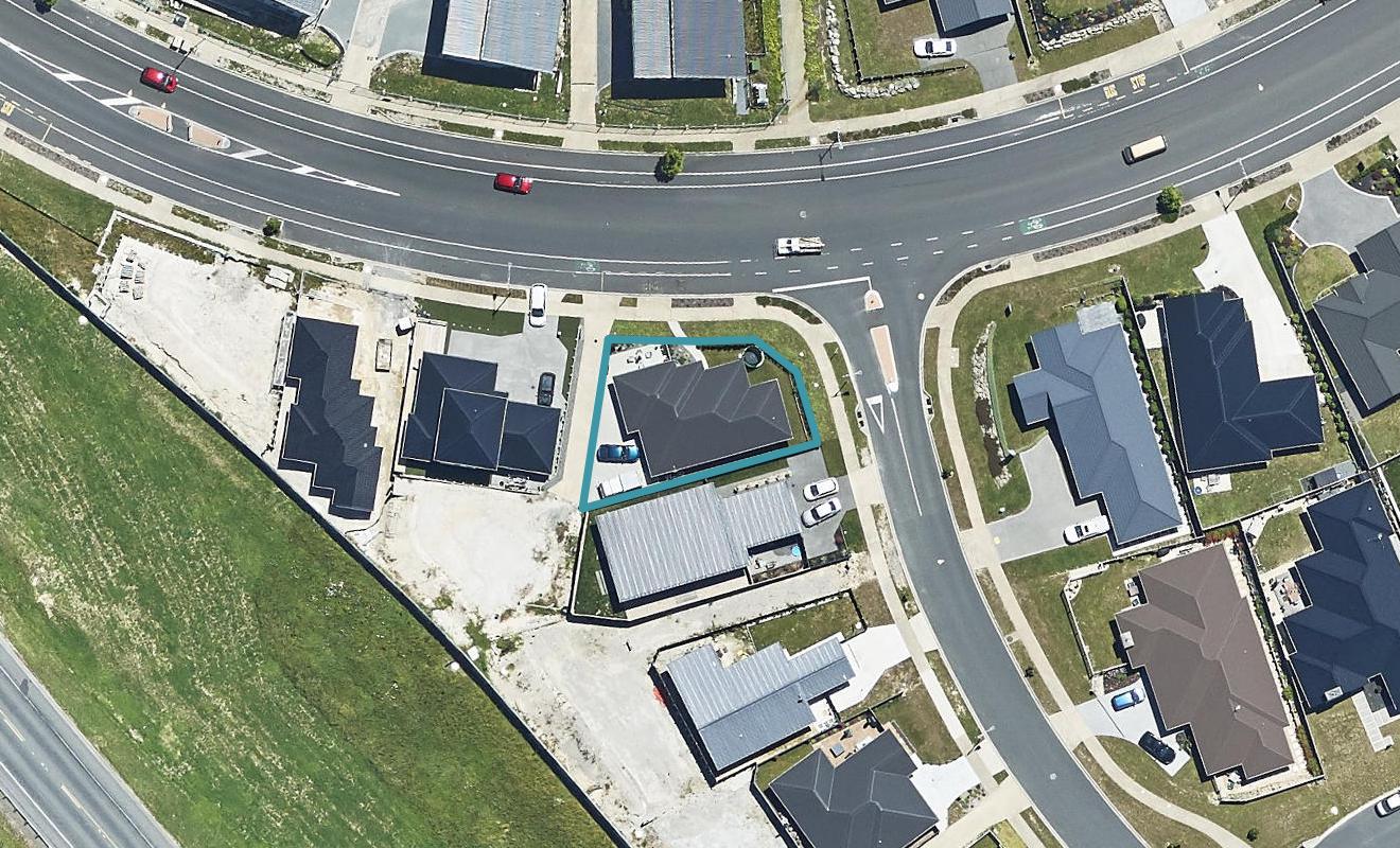 314 Lakes Boulevard, Pyes Pa, Tauranga - Carousel 1