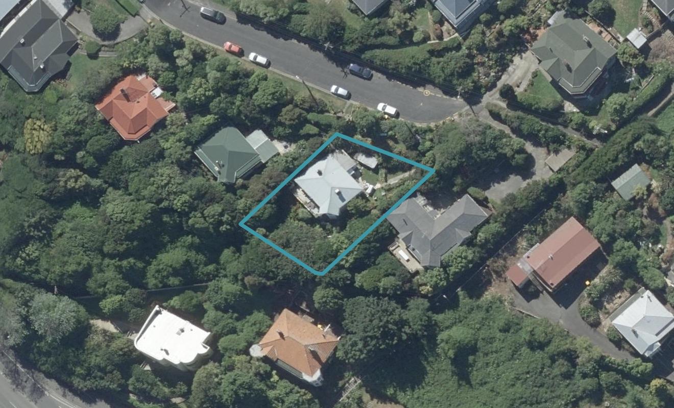 7 Clifford Street, Dalmore, Dunedin - Carousel 1
