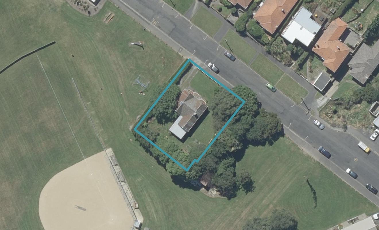 19 Frasers Road, Glenross, Dunedin - Carousel 1