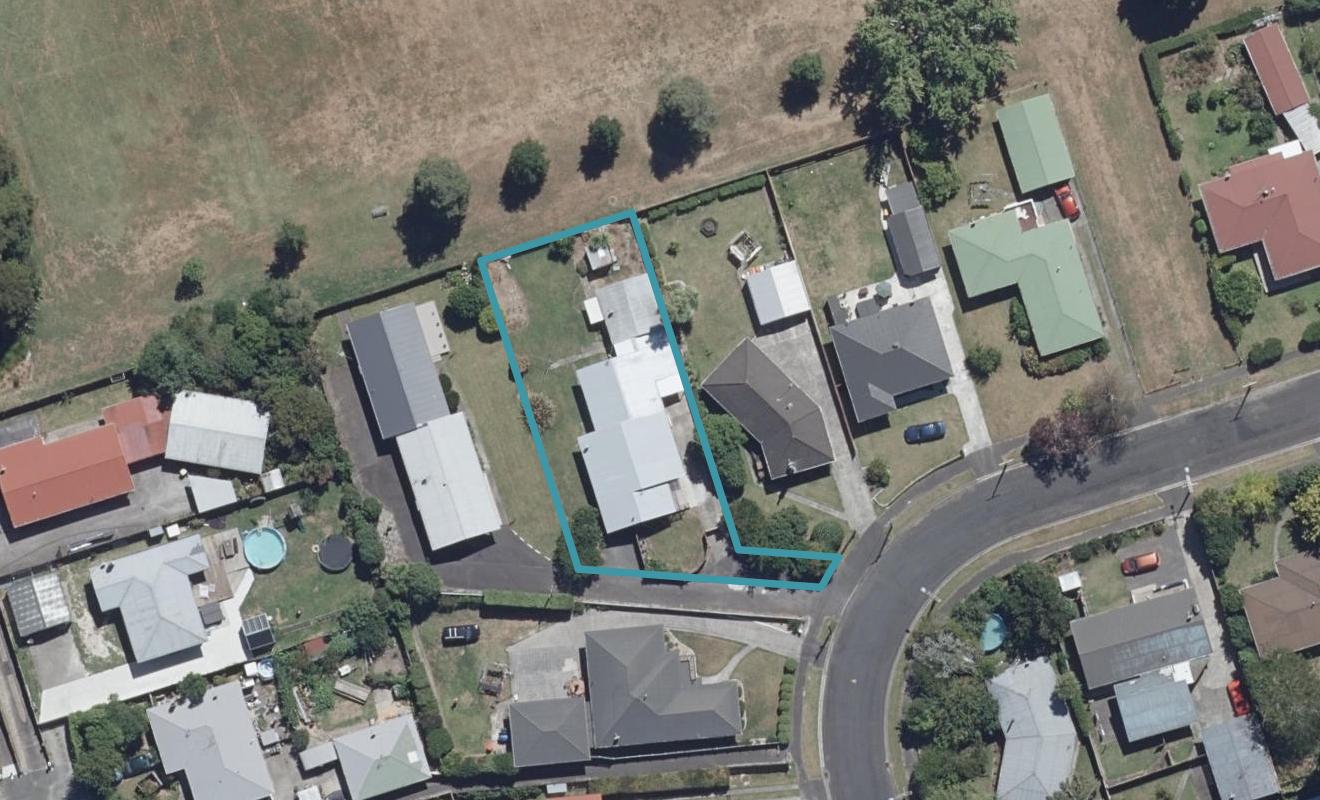 29 Beech Crescent, Hillcrest, Hamilton - Carousel 1