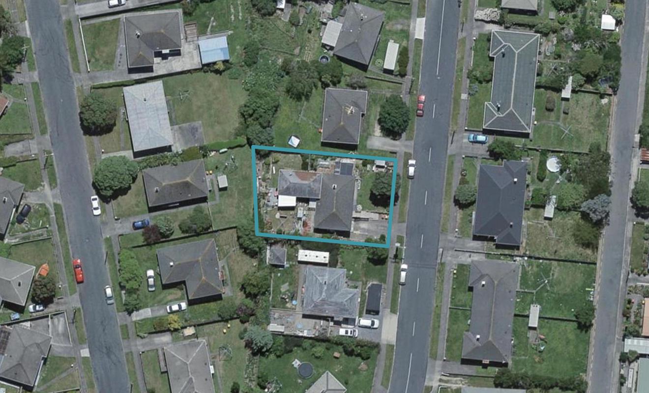 41 Davidson Crescent, Tawa, Wellington - Carousel 1