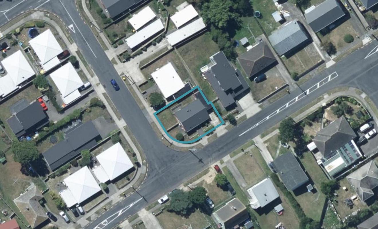 41 Astrolabe Street, Cannons Creek, Porirua - Carousel 1