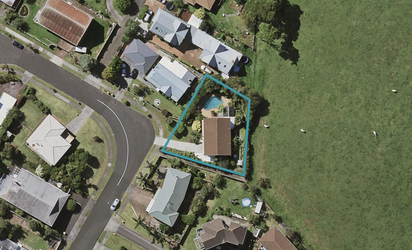 13 Hurstbourn Priors, Goodwood Heights, Auckland - Carousel 1