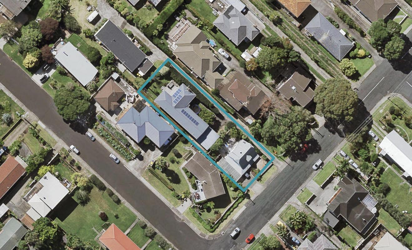 2/51 Stanley Avenue, Milford, Auckland - Carousel 1