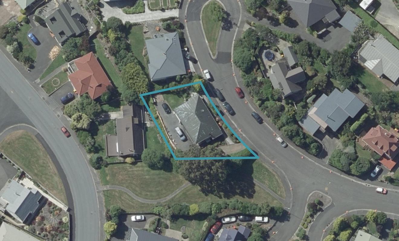 13 Calvert Place, Shiel Hill, Dunedin - Carousel 1
