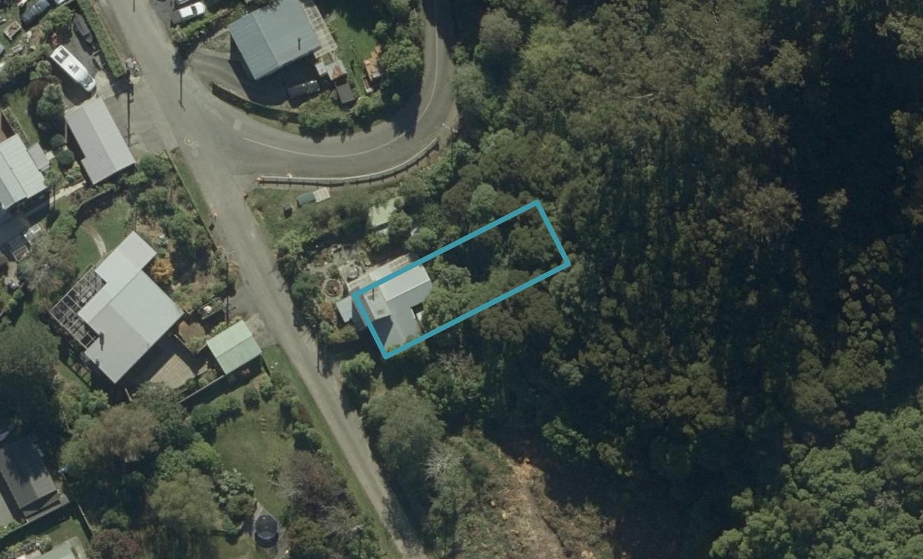 9 Bacon Street, Broad Bay, Dunedin - Carousel 1