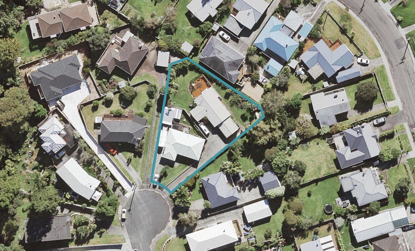 1/5 Fuchsia Place, Birkdale, Auckland - Carousel 1