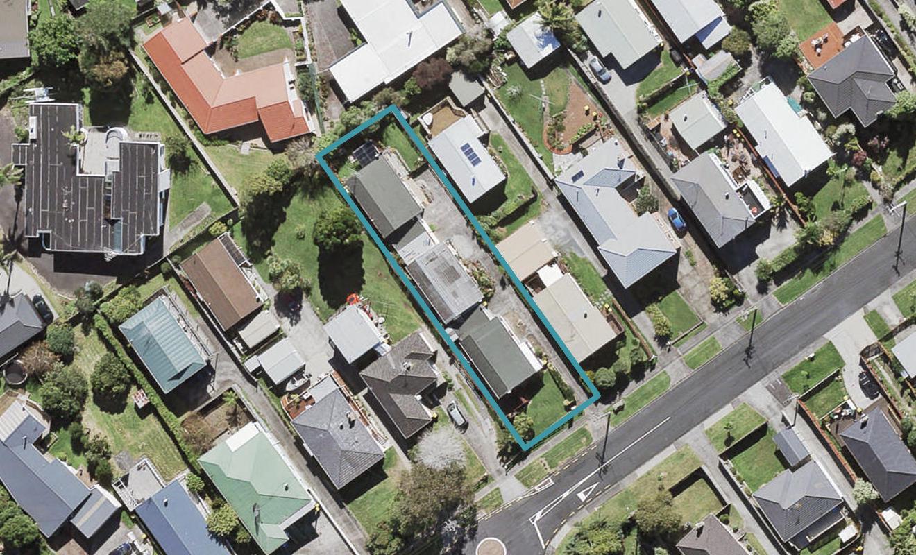 3/86 Roberts Road, Te Atatū South, Auckland - Carousel 1