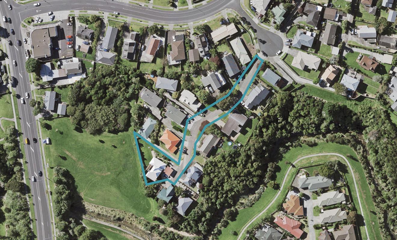 13 Jay Court, Botany Downs, Auckland - Carousel 1