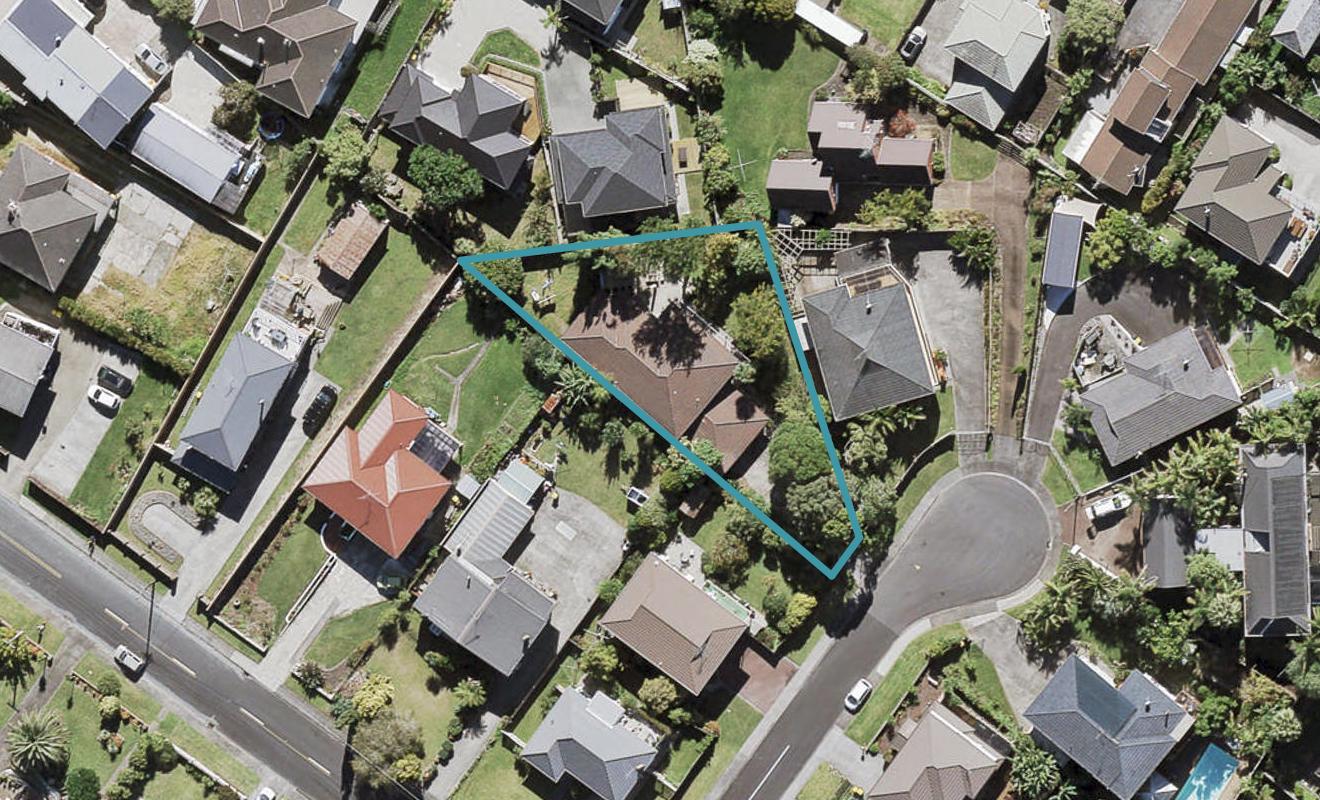 3 Sunrise Lane, Te Atatu South, Auckland - Carousel 1