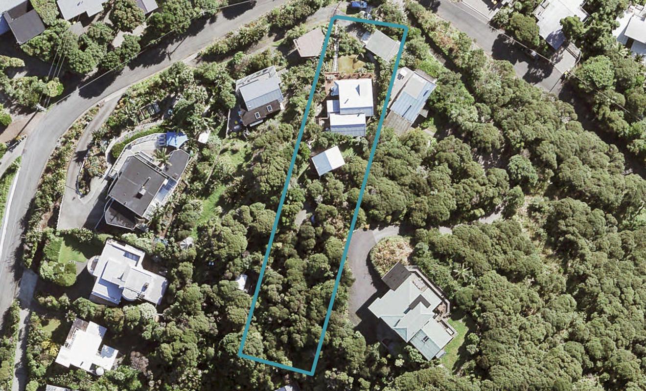 46 Rayner Road, New Lynn - Carousel 1