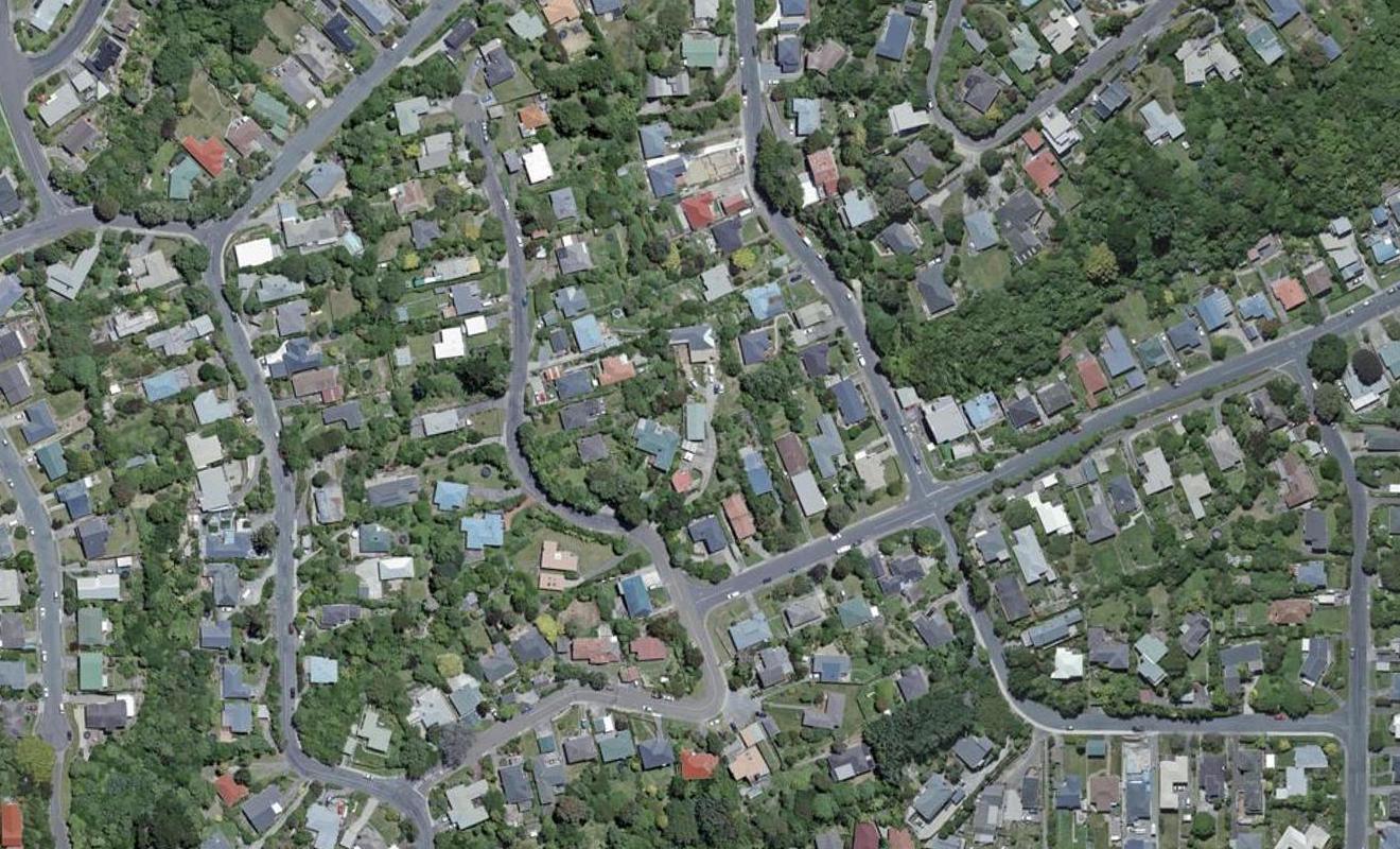 58A Lincoln Avenue, Tawa, Wellington - Carousel 1