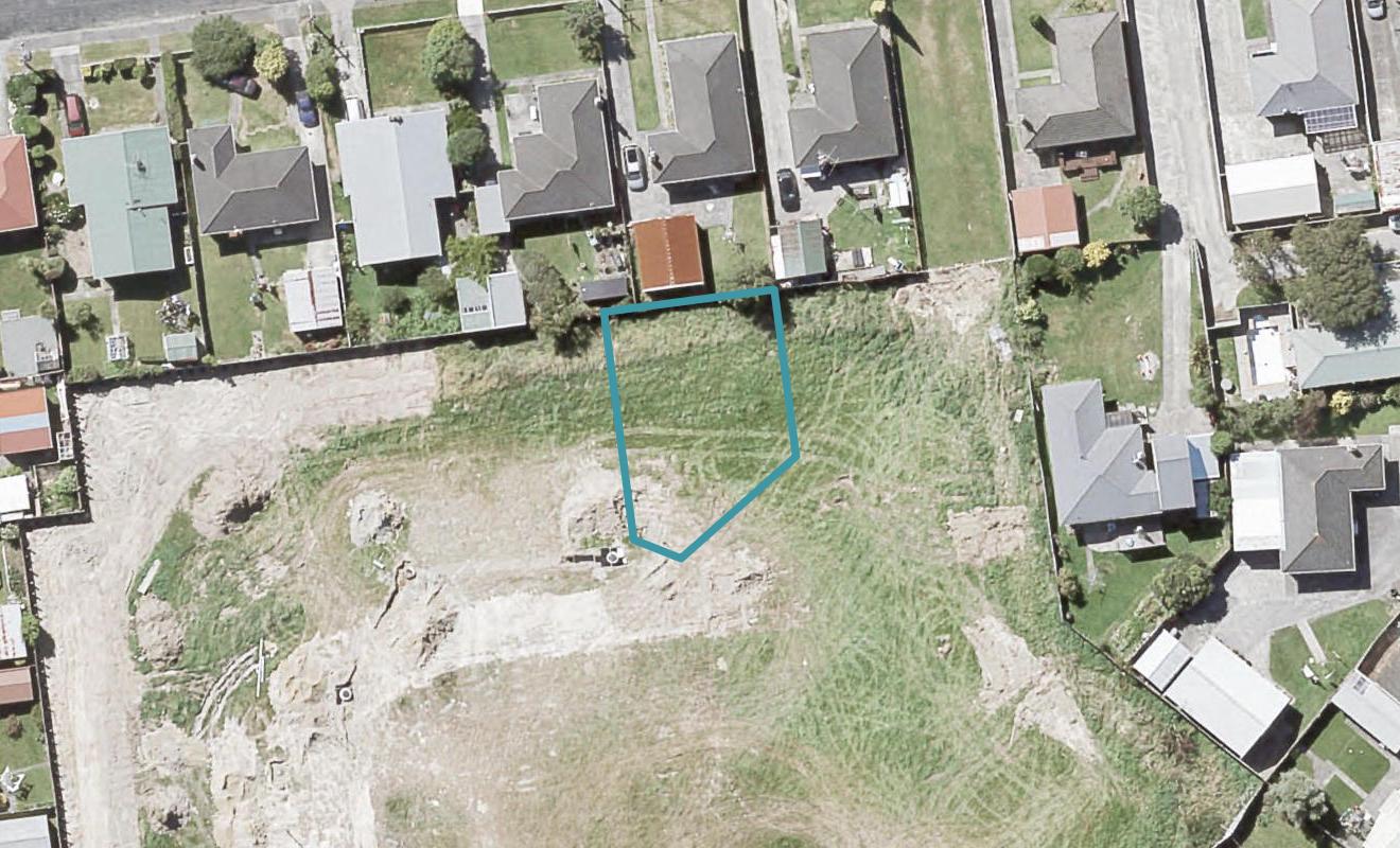 21 Henrietta Maxwell Grove, Wainuiomata, Lower Hutt - Carousel 1