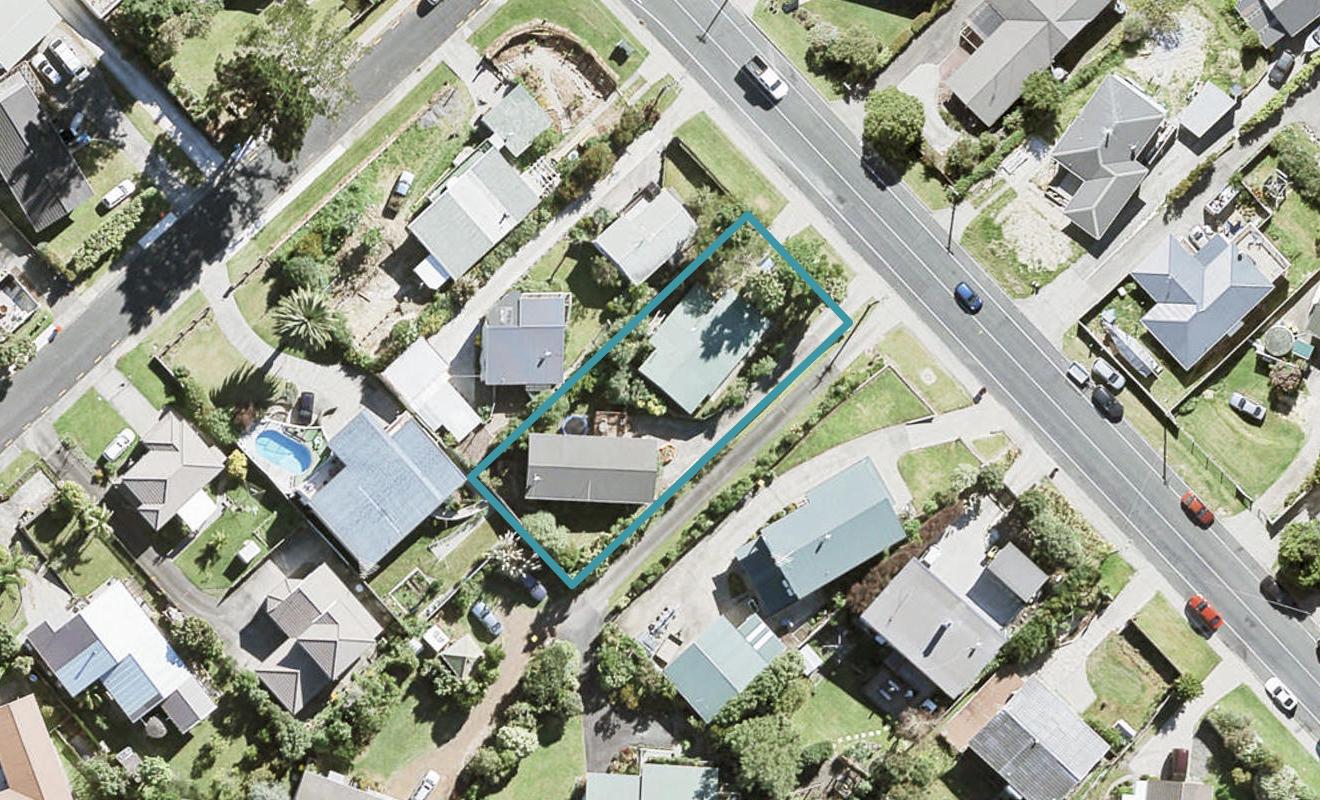 18 Rishworth Avenue, Stanmore Bay, Whangaparaoa - Carousel 1