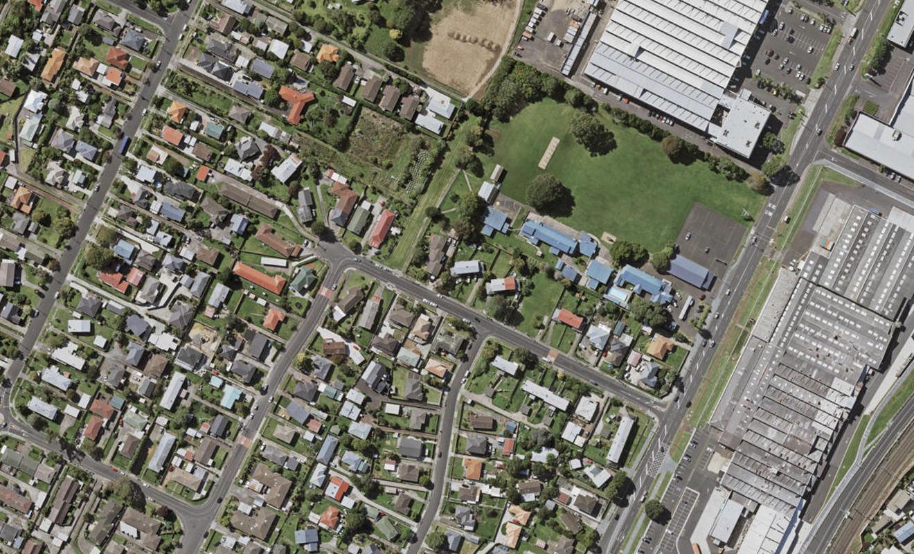 102/19 Malone Road, Mount Wellington, Auckland - Carousel 1