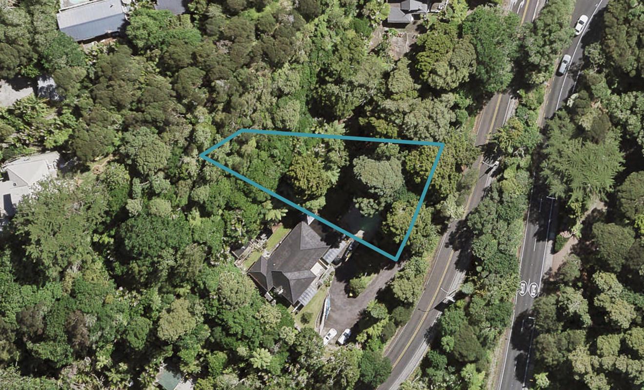 1 Scenic Drive, Titirangi, Auckland - Carousel 1