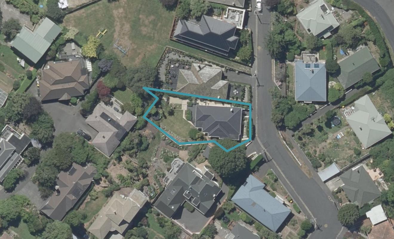 15 Cairnhill Street, Maori Hill, Dunedin - Carousel 1