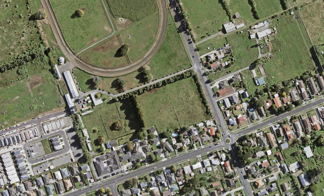 32 Paapaakiri Loop, Takanini, Auckland - Carousel 1