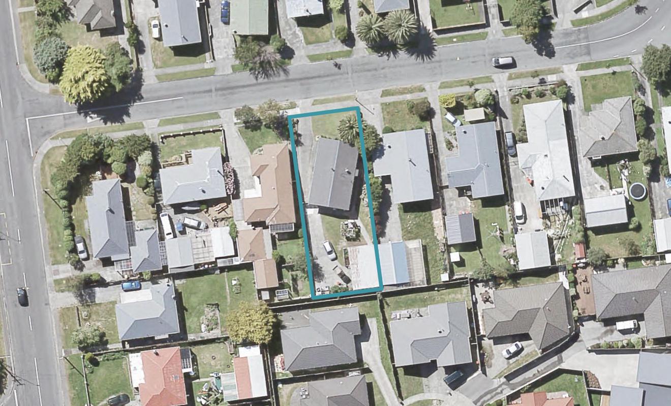 8 Pencarrow Crescent, Wainuiomata, Lower Hutt - Carousel 1