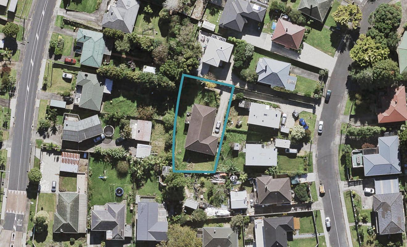 6A Marie Crescent, Te Atatu South, Auckland - Carousel 1