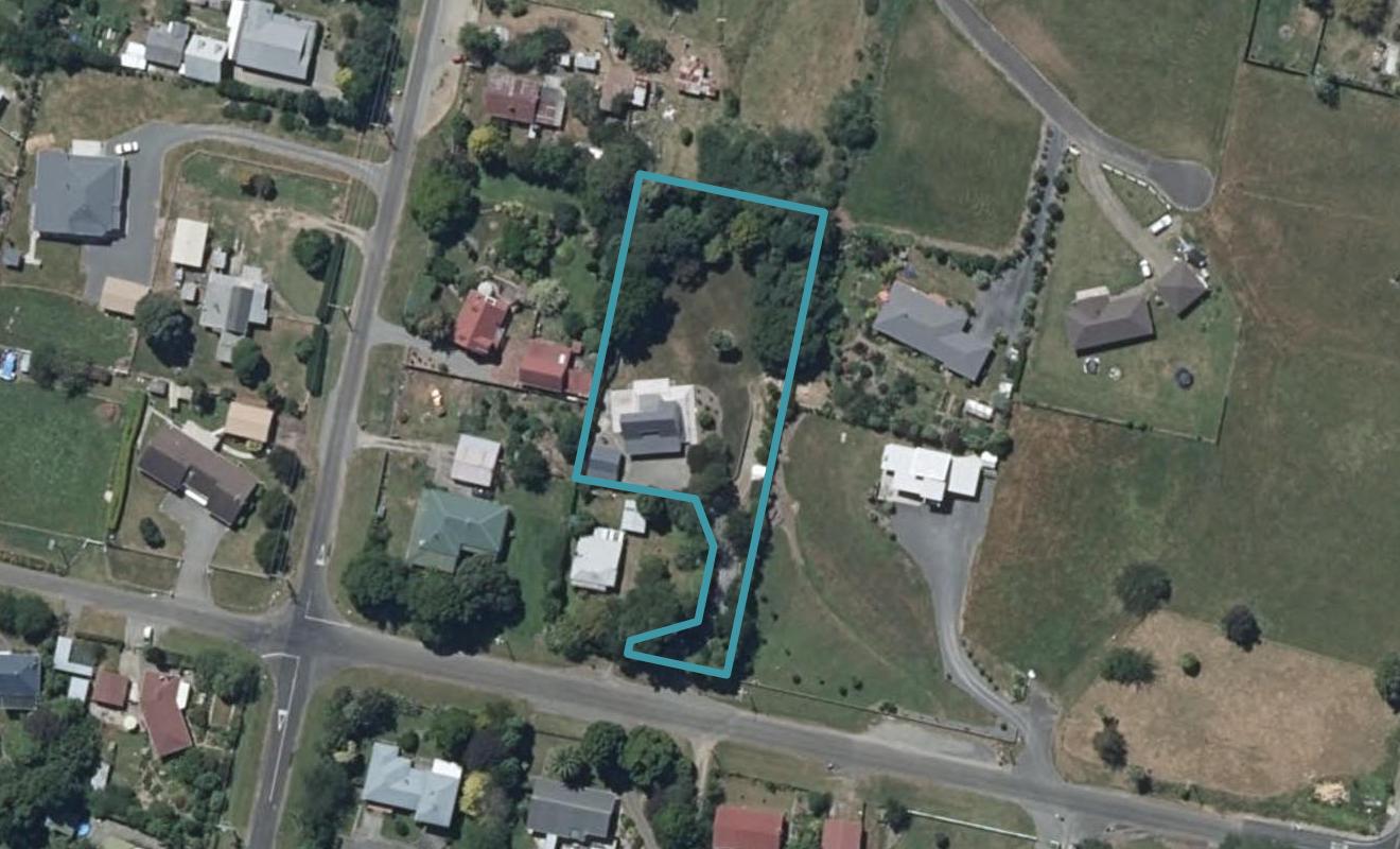 16 Victoria Terrace, Ohau, Levin - Carousel 1