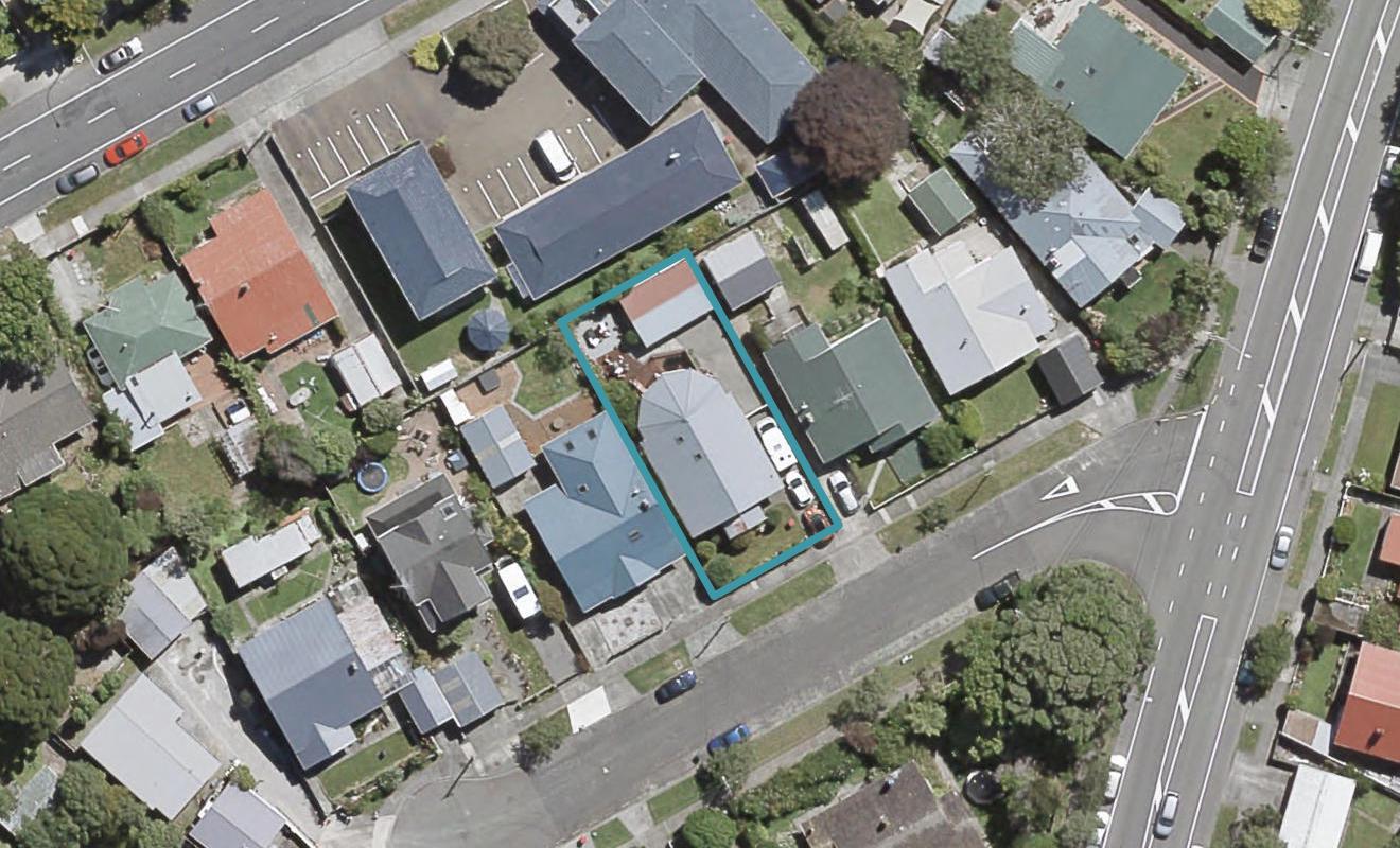 9 Williams Grove, Melling, Lower Hutt - Carousel 1