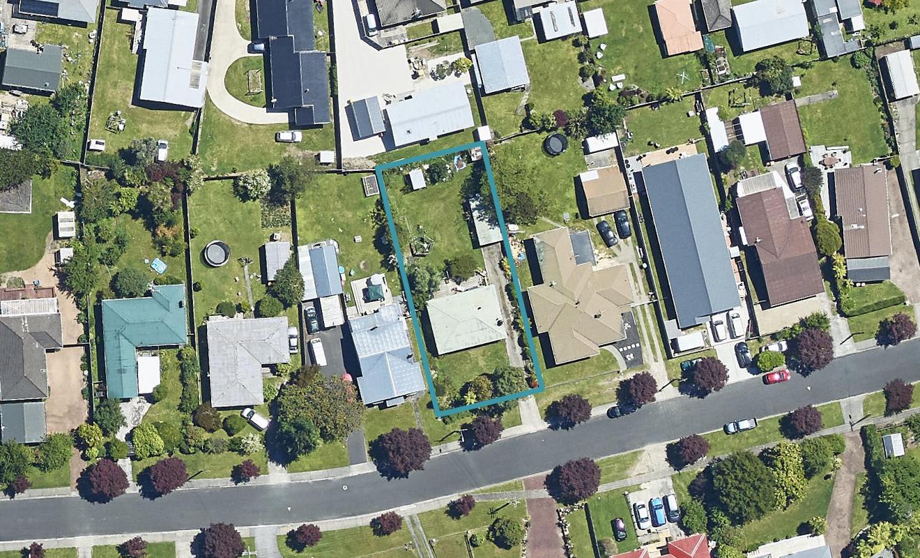 17 Rutland Street, Utuhina, Rotorua - Carousel 1