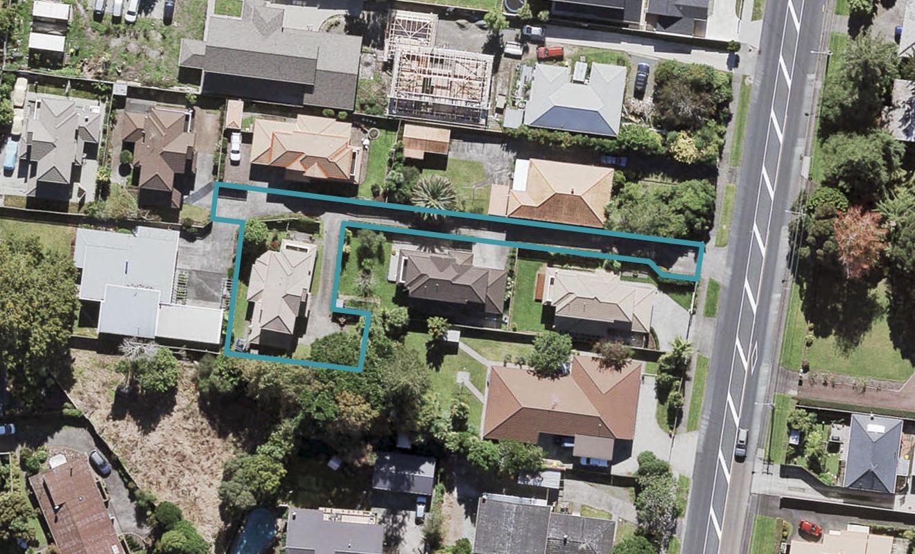 68A Te Atatu Road, Te Atatu South, Auckland - Carousel 1