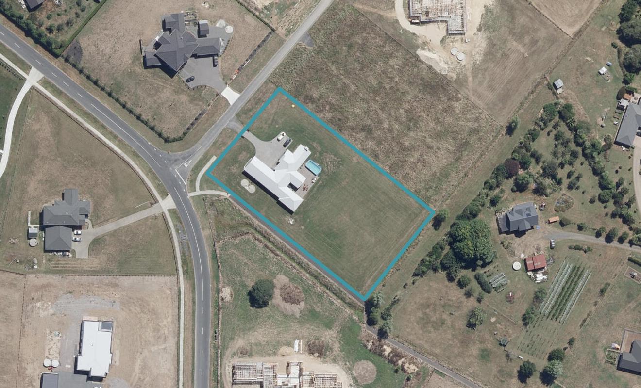 2 Figgmartin Lane, Tamahere, Hamilton - Carousel 1