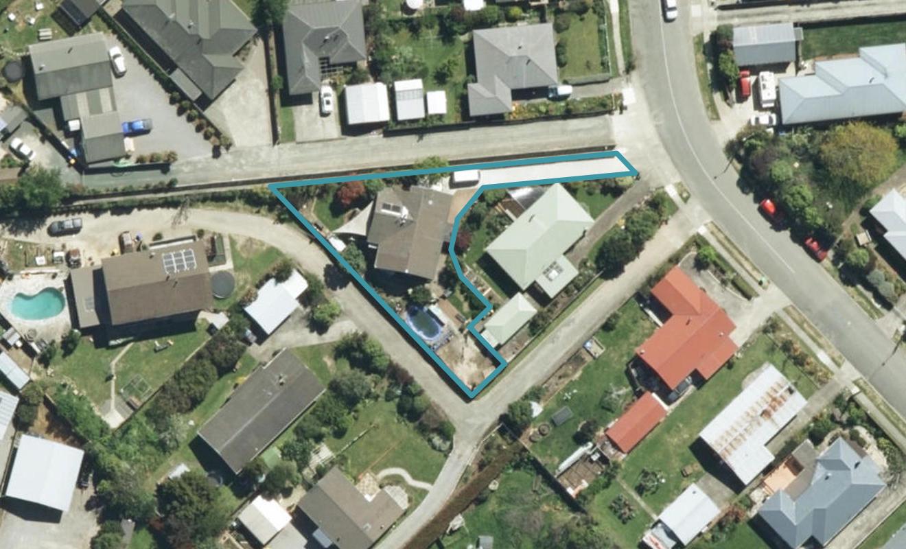 15A Martin Avenue, Wakefield, Wakefield - Carousel 1