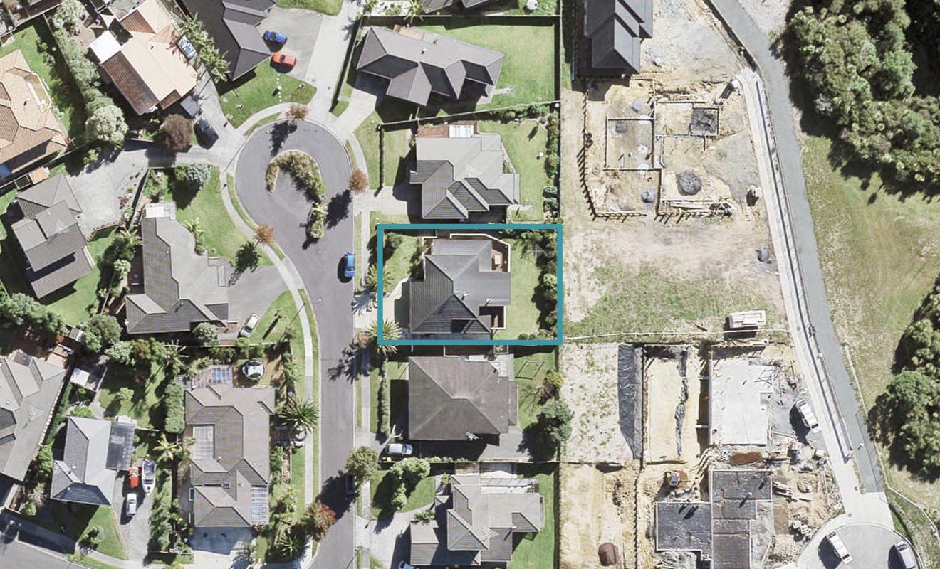 19 Trotting Terrace, Fairview Heights, Auckland - Carousel 1