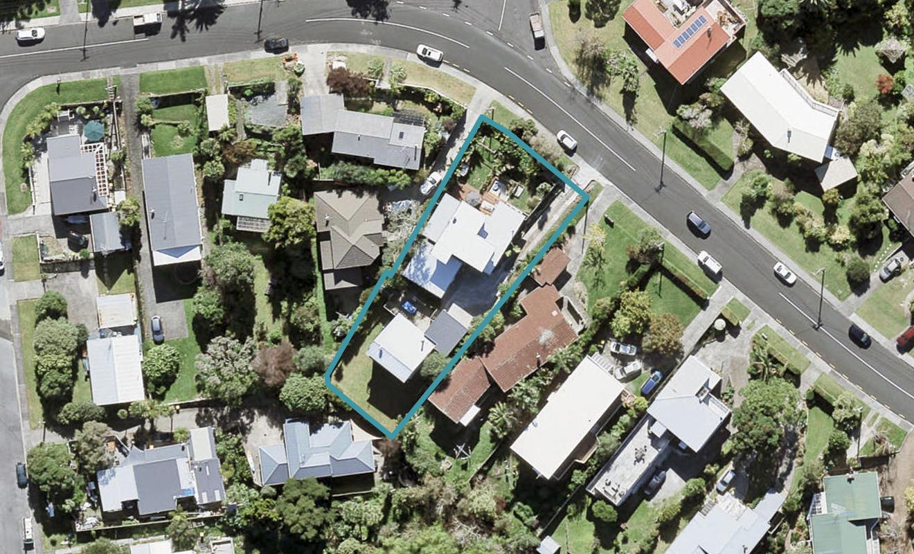 2/32 Killarney Avenue, Torbay, Auckland - Carousel 1