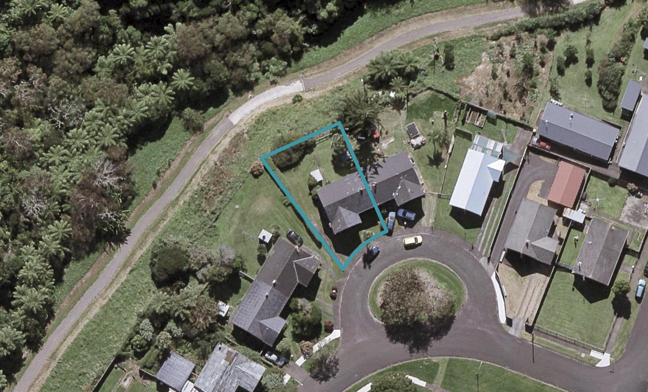 8 Grenville Street, Marfell, New Plymouth - Carousel 1
