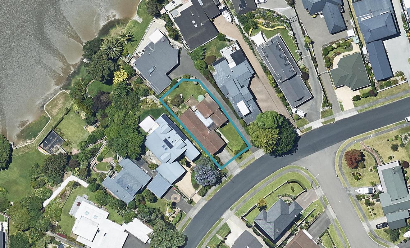 15 Forrester Drive, Welcome Bay, Tauranga - Carousel 1