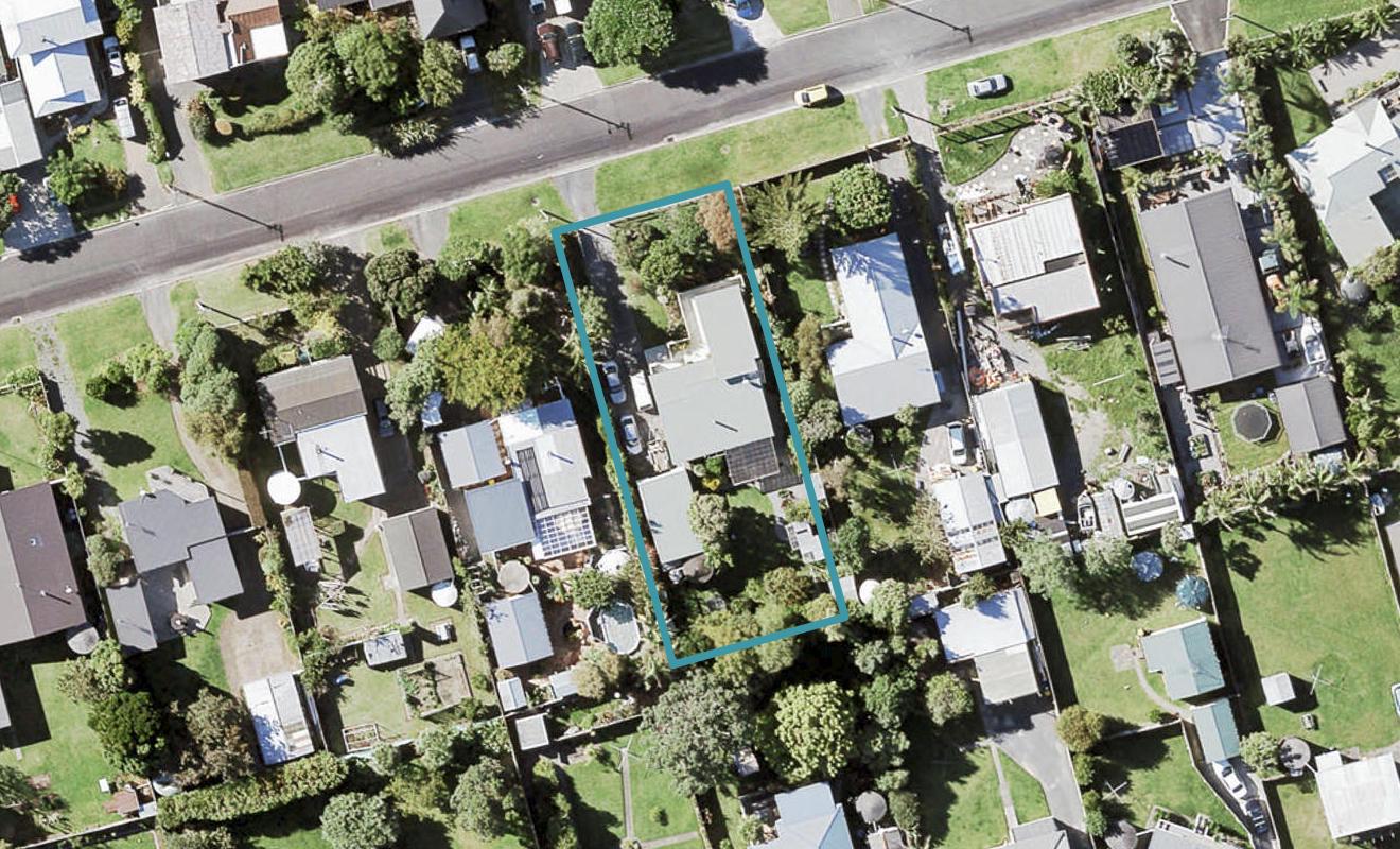 15 First View Avenue, Beachlands, Auckland - Carousel 1