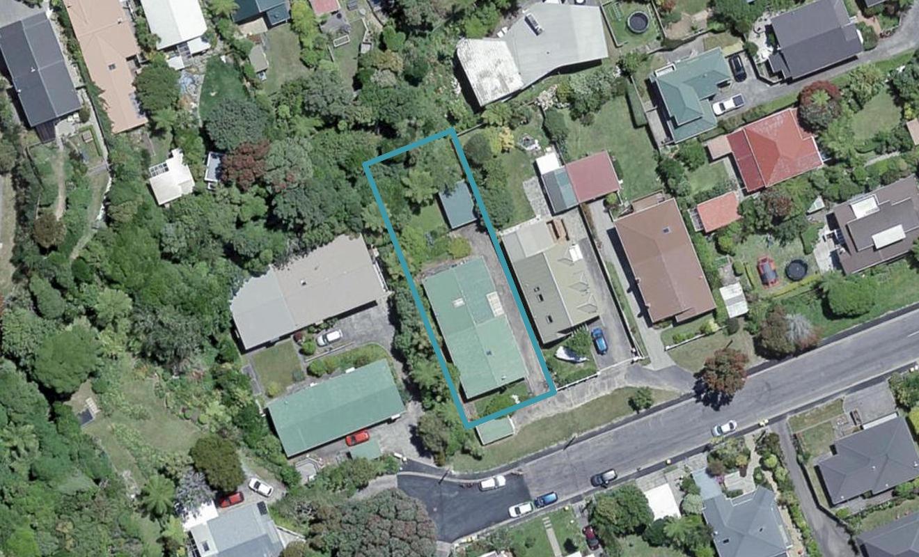 12A Henderson Street, Karori, Wellington - Carousel 1