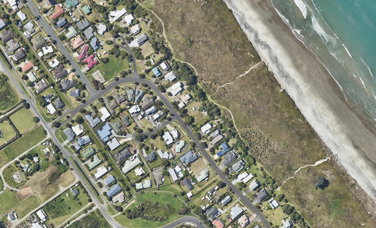 15 Bowentown Boulevard, Bowentown, Waihi Beach - Carousel 1